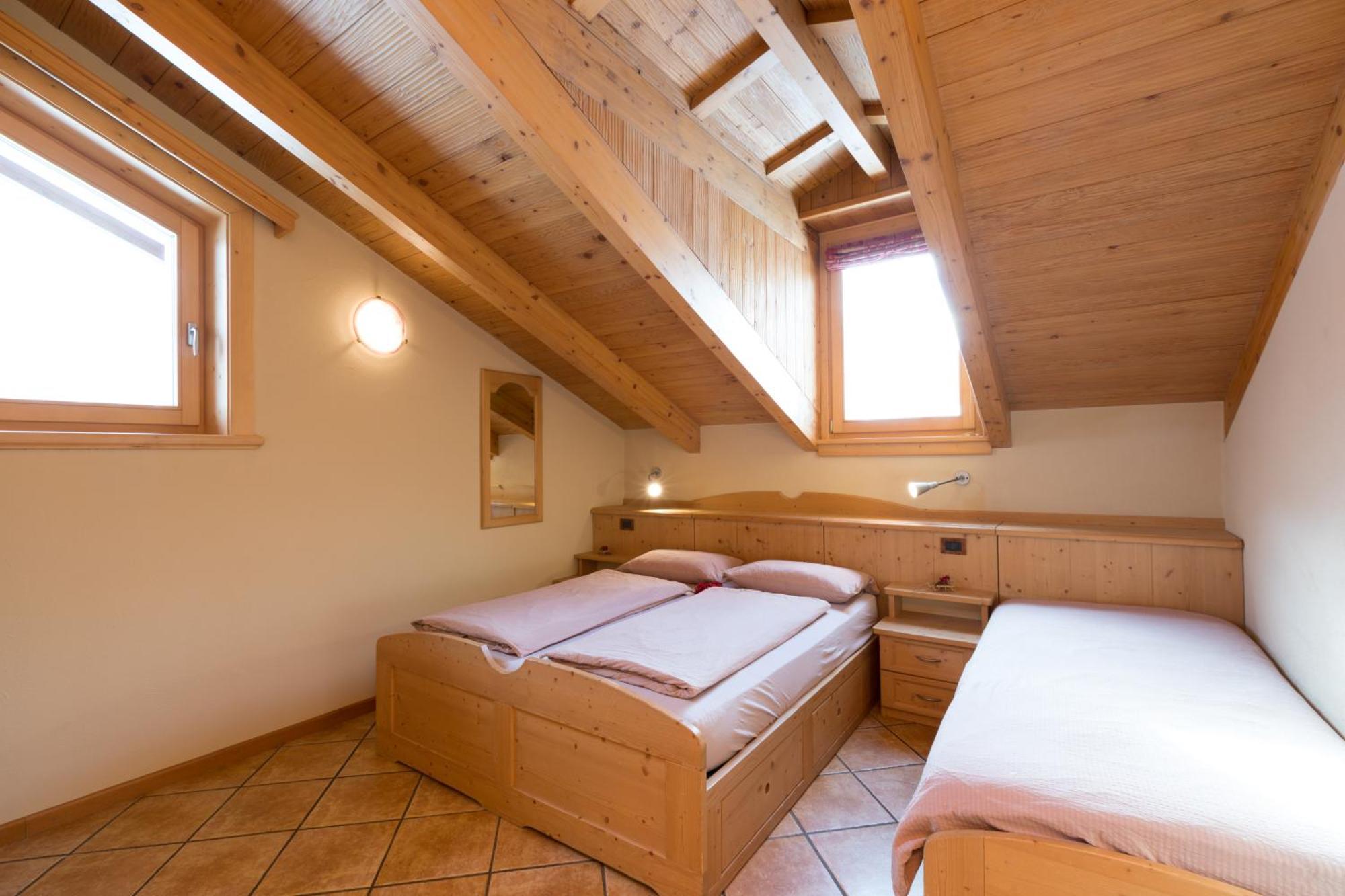 Champagne Hotel 3*