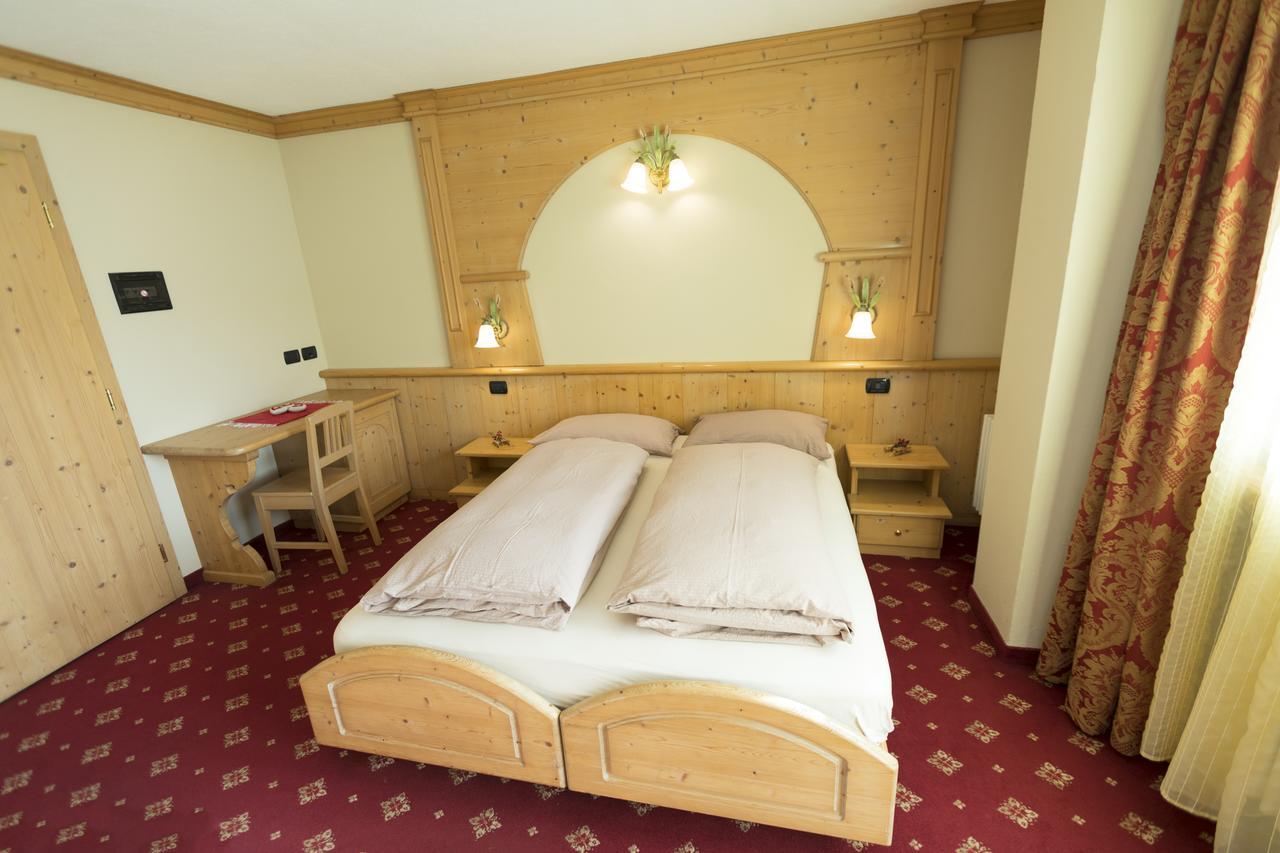 Hotel Champagne 3*